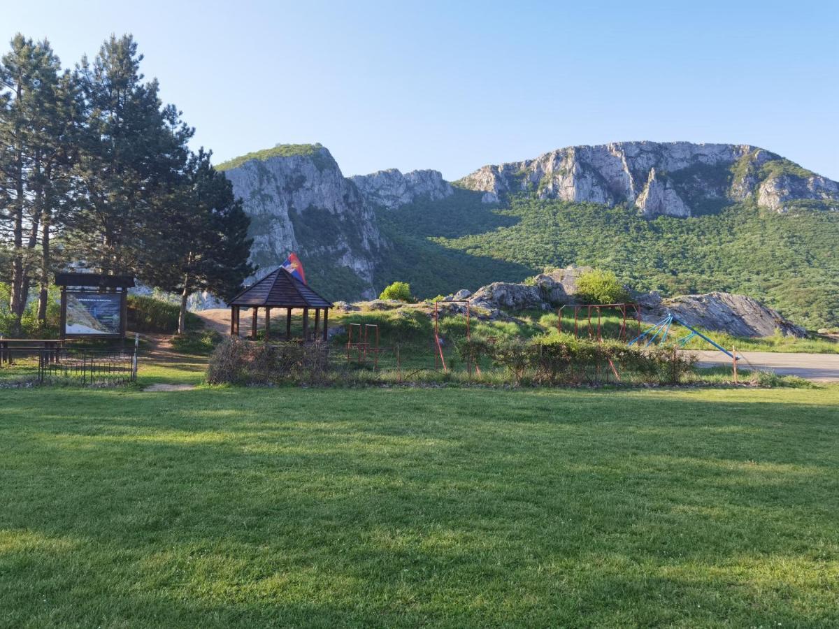 Konak -Guest House -Ramonda Serbika Ni Esterno foto