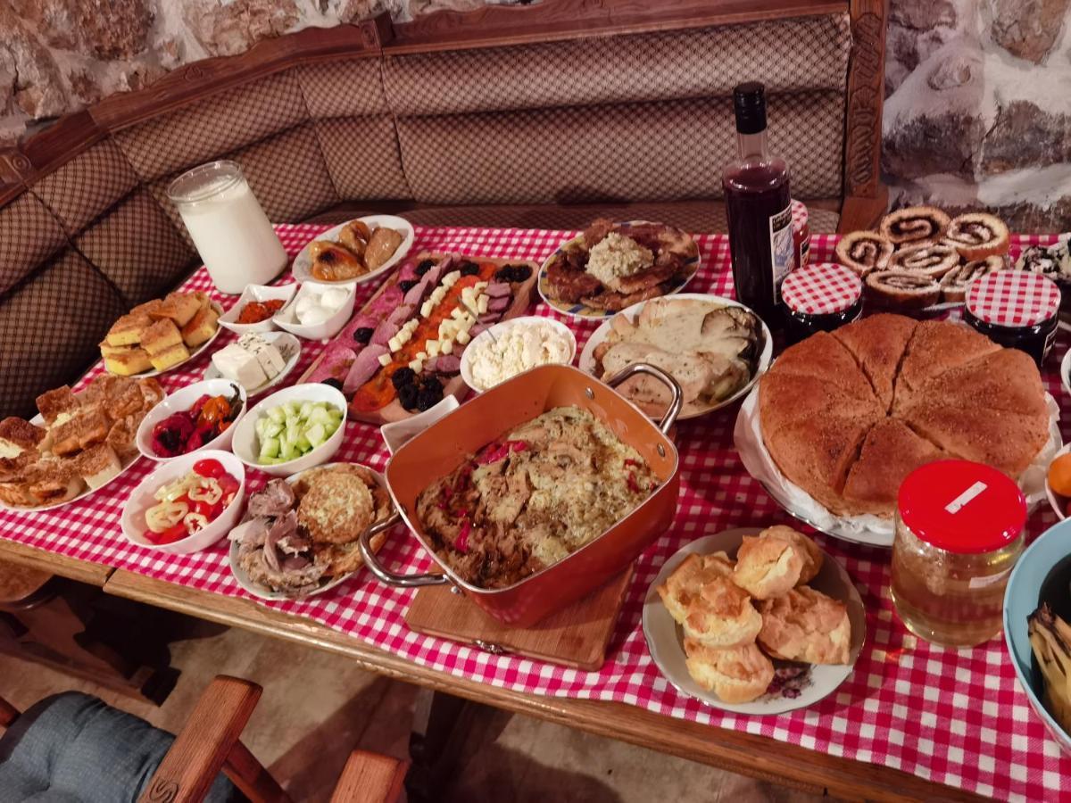 Konak -Guest House -Ramonda Serbika Ni Esterno foto